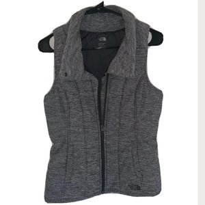 The North Face puffer best gray small petite EUC